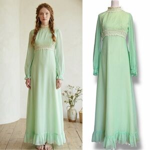 Vintage 1970s Sylvia Ann Mint Green Dotted Swiss Prairie Maxi Dress Small